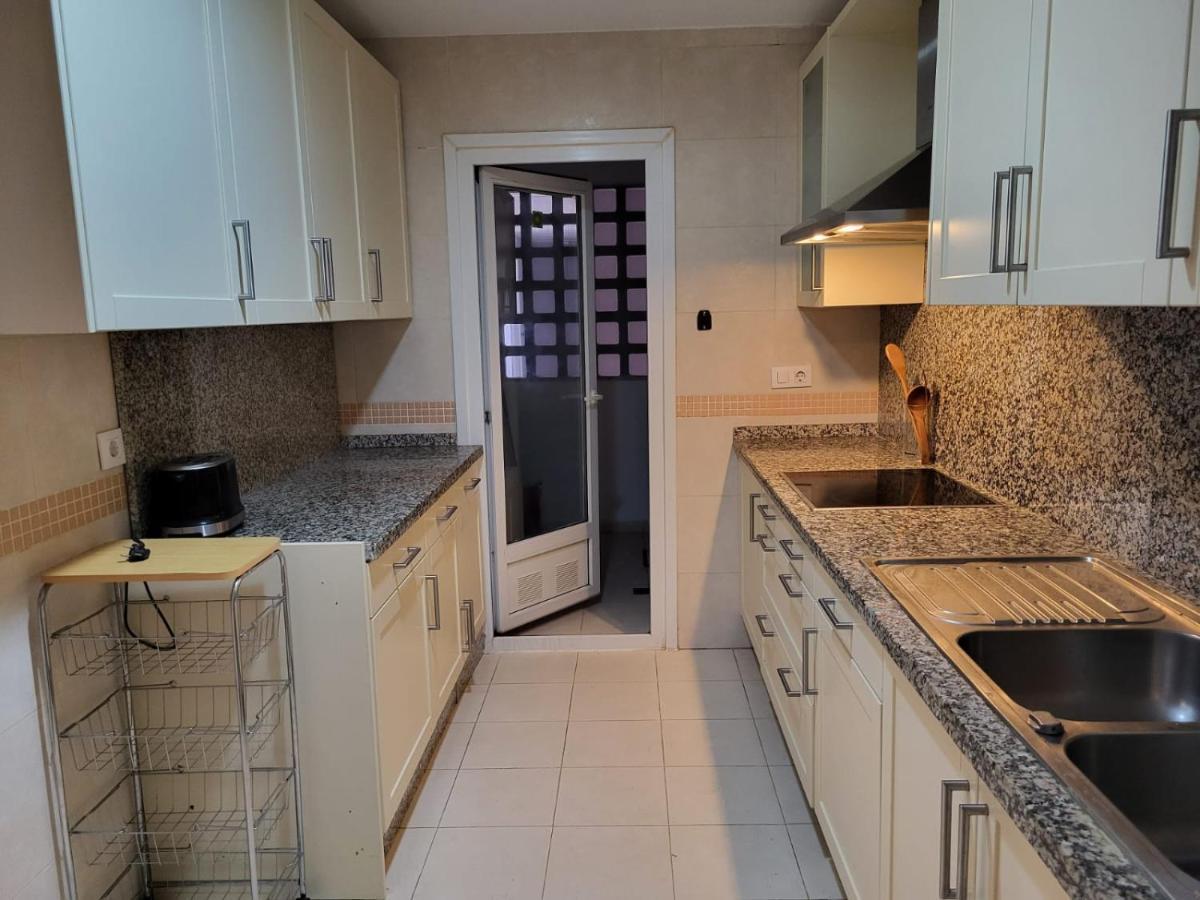Apartamento Con Jardin La Línea de la Concepción المظهر الخارجي الصورة
